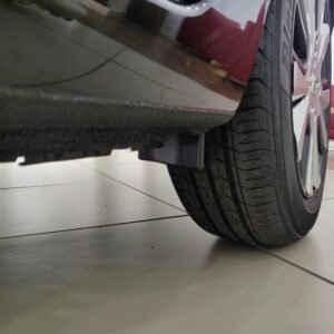 L'appendice aerodinamica scherma la ruota dai flussi d'aria, facendoli defluire all'interno.